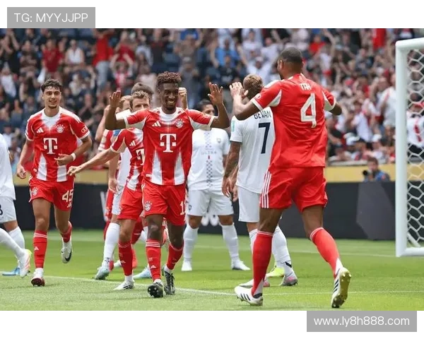 震撼赛场！拜仁首秀力克劲敌展现王者风范